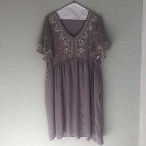 Maternity embroidered dress